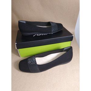 Trotters Samantha Flats Black Microfiber Women's Size 9.5 NIB
